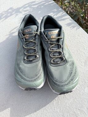 Men’s Topo Athletic Pursuit 2 Size 12 Green Athletic Running Shoes